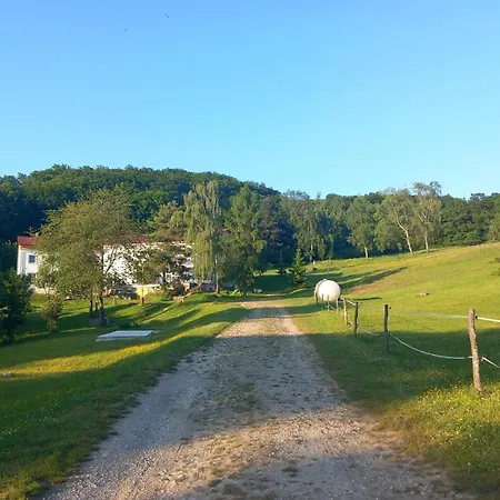 U Vajdov * Stara Lehota